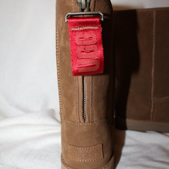 NIB UGG CLASSIC SHORT LOGO‎ ZIP UP SUEDE SHEARLING BOOTS CHESTNUT - Picture 5 of 8